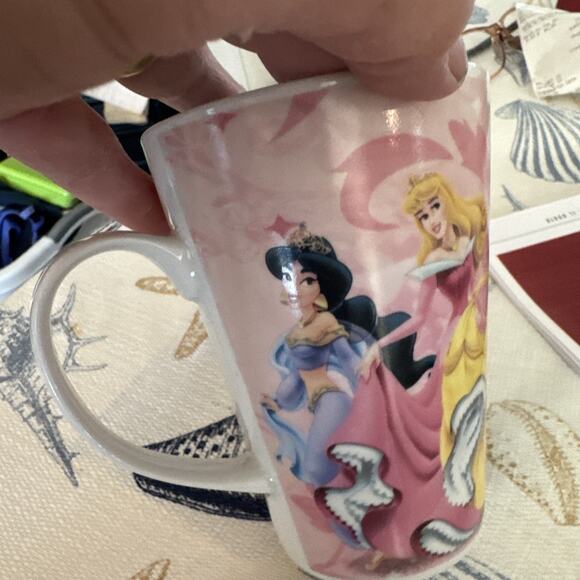 Disney PRINCESS princesses ceramic MUG 5"H - Picture 5 of 8